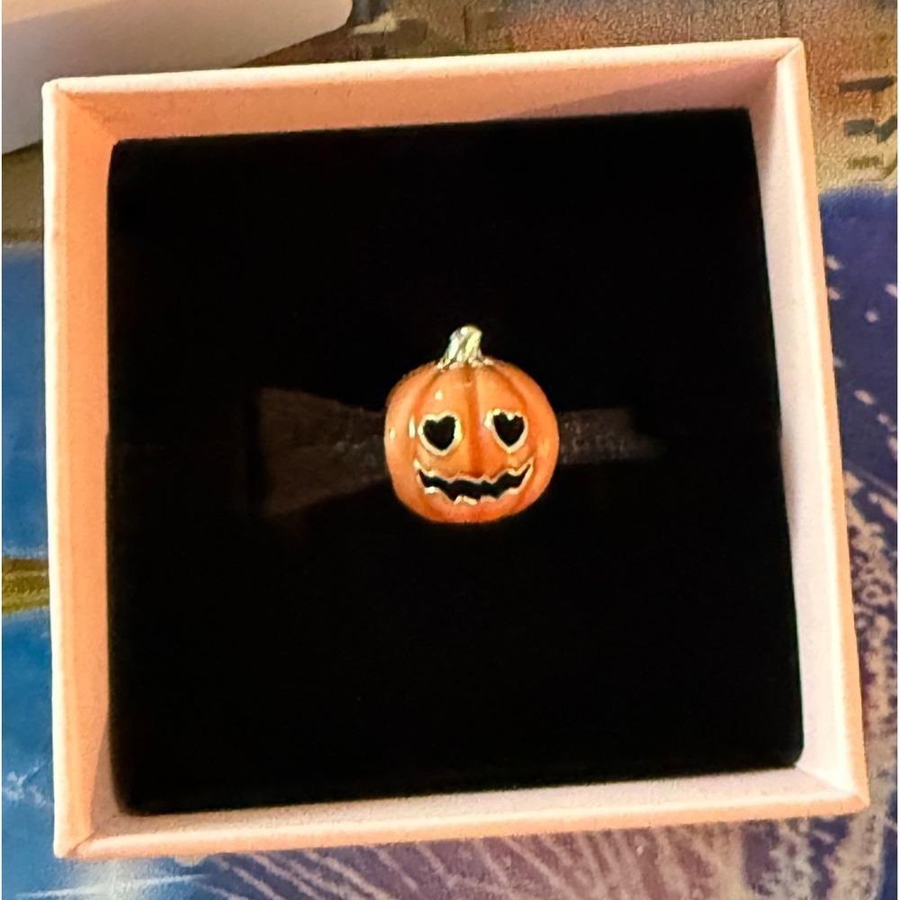 NEW 2026 Disney Parks Pumpkin Glow in the Dark Pandora Charm Halloween